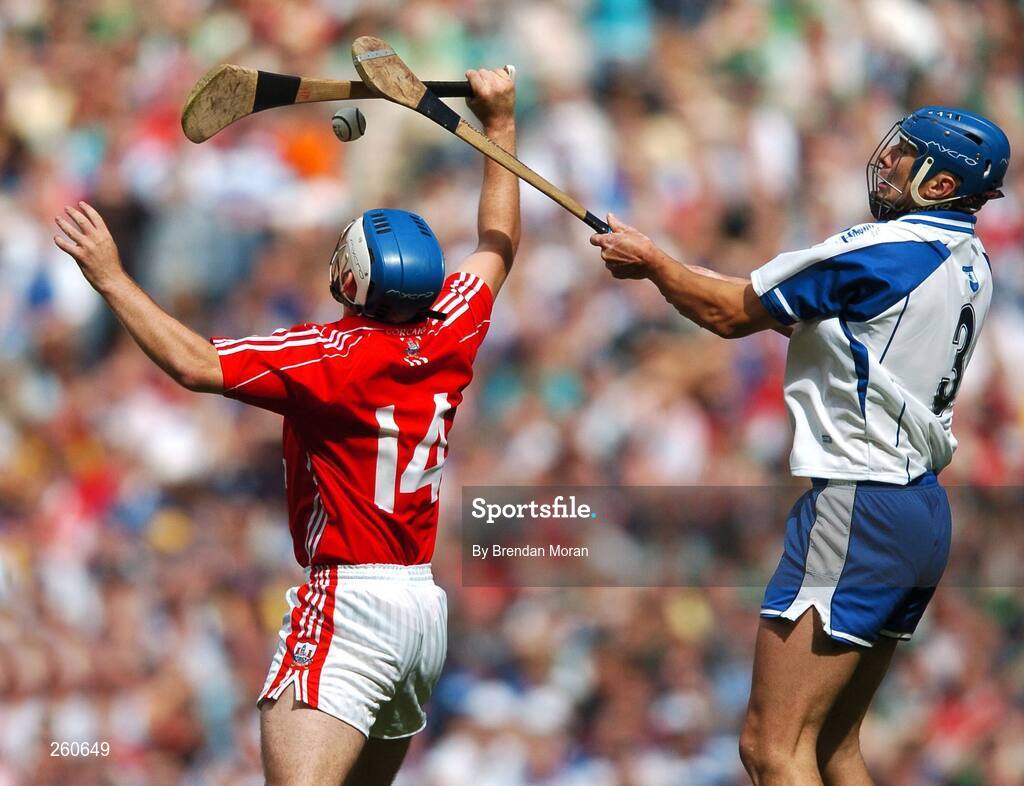 29 July 2007; Declan Prendergast, Waterford, contests a dropping ball with Kieran Murphy, Cork. Guinness All-Ireland Senior Hurling Championship Quarter-Final, Cork v Waterford, Croke Park, Dublin. Picture credit; Brendan Moran / SPORTSFILE