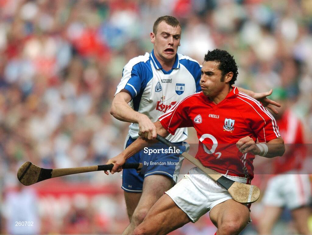 29 July 2007; Sean Og O hAilpin, Cork, in action against Eoin Kelly, Waterford. Guinness All-Ireland Senior Hurling Championship Quarter-Final, Cork v Waterford, Croke Park, Dublin. Picture credit; Brendan Moran / SPORTSFILE