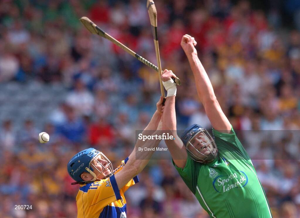 29 July 2007; Brian Begley, Limerick, in action against Frank Lohan, Clare. Guinness All-Ireland Senior Hurling Championship Quarter-Final, Clare v Limerick, Croke Park, Dublin. Picture credit; David Maher / SPORTSFILE