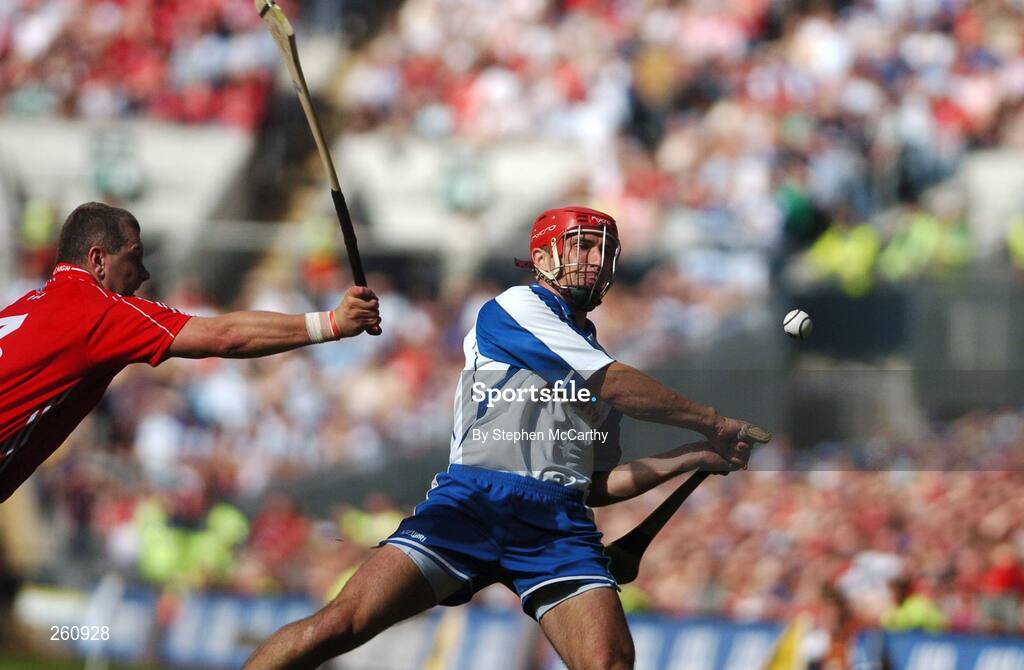 29 July 2007; Seamus Prendergast, Waterford, looks to get his shot away despite the attention of Diarmuid O'Sullivan, Cork. Guinness All-Ireland Senior Hurling Championship Quarter-Final, Cork v Waterford, Croke Park, Dublin. Picture credit; Stephen McCarthy / SPORTSFILE