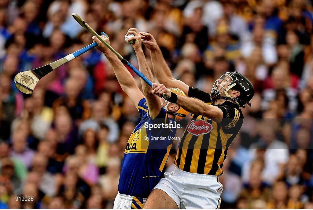 27 September 2014; Seamus Callanan, Tipperary, in action against JJ Delaney, Kilkenny. GAA Hurling All Ireland Senior Championship Final Replay, Kilkenny v Tipperary. Croke Park, Dublin. Picture credit: Brendan Moran / SPORTSFILE