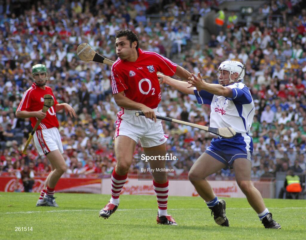 29 July 2007; Sean Og O hAilpin, Cork, in action against Stephen Molumphy, Waterford. Guinness All-Ireland Senior Hurling Championship Quarter-Final, Cork v Waterford, Croke Park, Dublin. Picture credit; Ray McManus / SPORTSFILE