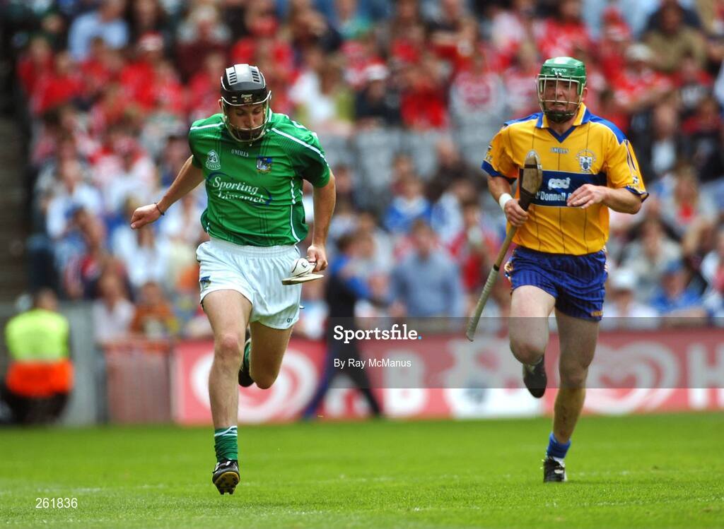 29 July 2007; Donal O'Grady, Limerick, in action against Diarmuid McMahon, Clare. Guinness All-Ireland Senior Hurling Championship Quarter-Final, Clare v Limerick, Croke Park, Dublin. Picture credit; Ray McManus / SPORTSFILE