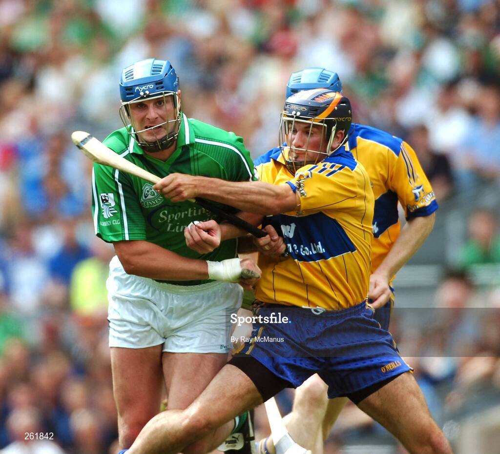 29 July 2007; Brian Begley, Limerick, in action against Alan Markham, Clare. Guinness All-Ireland Senior Hurling Championship Quarter-Final, Clare v Limerick, Croke Park, Dublin. Picture credit; Ray McManus / SPORTSFILE