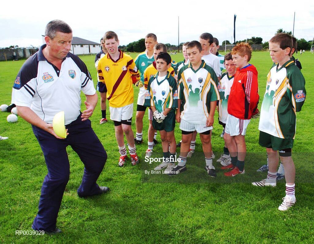 6 August 2007; Dublin manager Paul Caffrey gives some advice during the Vhi Cúl Camp at St. Maurs GAA Club, Rush, Dublin. Picture credit: Brian Lawless / SPORTSFILE