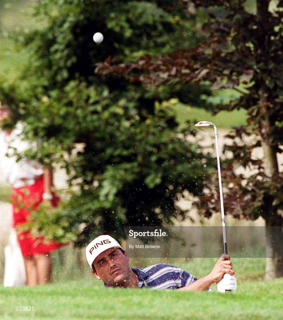 31 July 1999; Angel Cabrera chips out of a bunker at the 1st green during day two of the Smurfit European Open at the K-Club in Straffan, Kildare. Photo by Matt Browne/Sportsfile