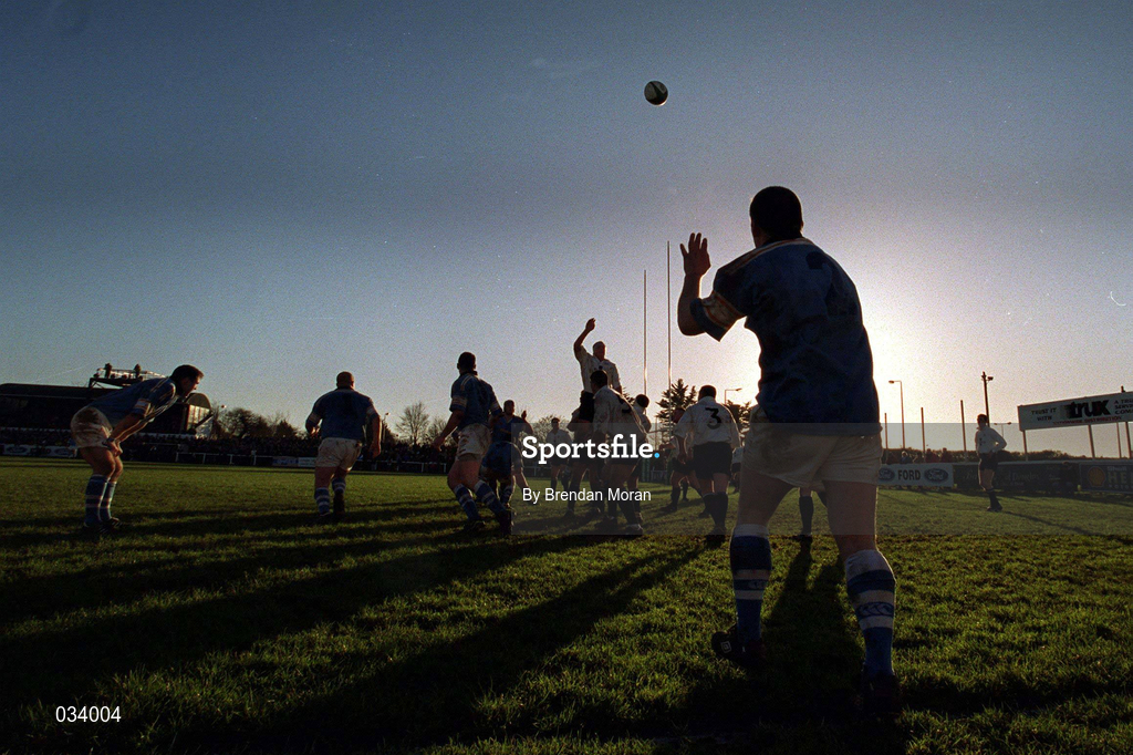 28 December 1999; Garryowen hooker Pat Humphries throws the ball into a line-out during AIB Rugby League Division 1 match between Cork Constitution and Garryowen at Temple Hill in Cork. Photo by Brendan Moran/Sportsfile