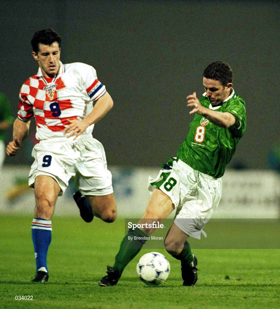 4 September 1999; Mark Kinsella of Republic of Ireland in action against Davor Suker of Croatia during the UEFA European Championships Qualifying Group 8 match between Croatia and Republic of Ireland at Maksimir Stadium in Zagreb, Croatia. Photo by Brendan Moran/Sportsfile