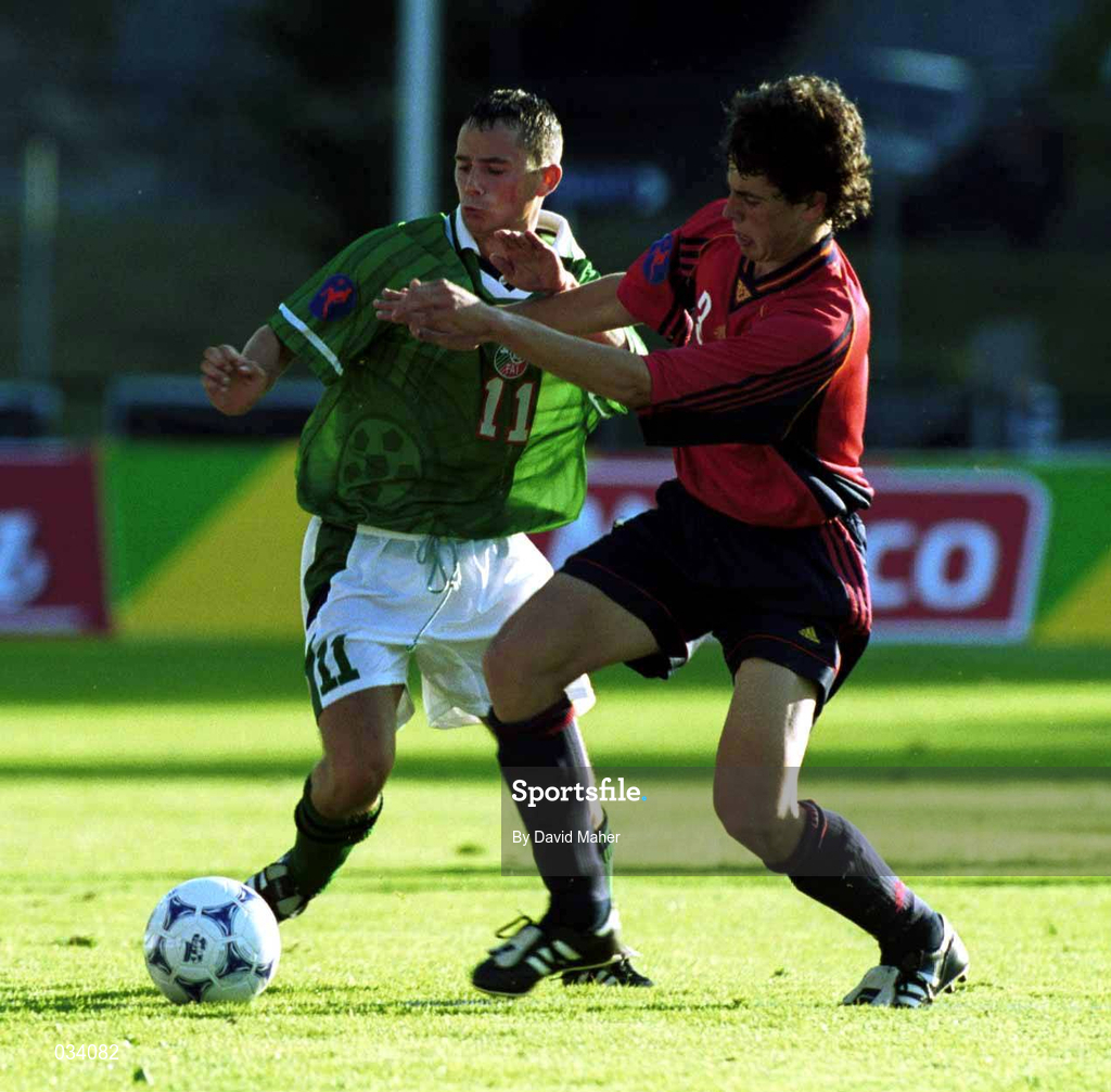 19 July 1999; Richie Partridge of Republic of Ireland in action against Abel of Spain during the 1999 UEFA European Under 18 Championship Group B Round 1 match between Republic of Ireland and Spain at Kopparvallen Stadium in Atvidaberg, Sweden. Photo by David Maher/Sportsfile