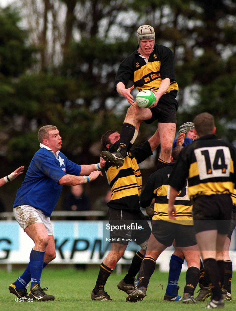 26 February 2000; Paul O'Connell of Young Munster after winning possession in the line-out during the AIB League Division 1 match between St Mary's and Young Munster at Templeville Road in Dublin. Photo by Matt Browne/Sportsfile