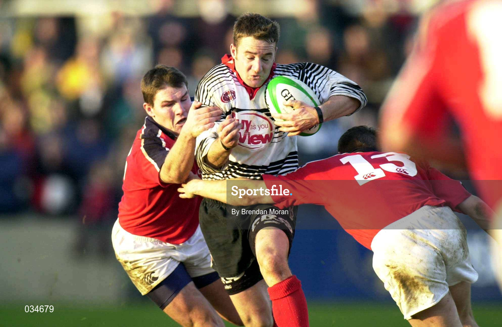 20 November 1999; John Colderley of Pontypridd in action against Cian Mahony, left, and Killian Keane of Munster during the Heineken Cup Pool 4 Round 1 match between Munster and Pontypridd at Thomond Park in Limerick. Photo by Brendan Moran/Sportsfile
