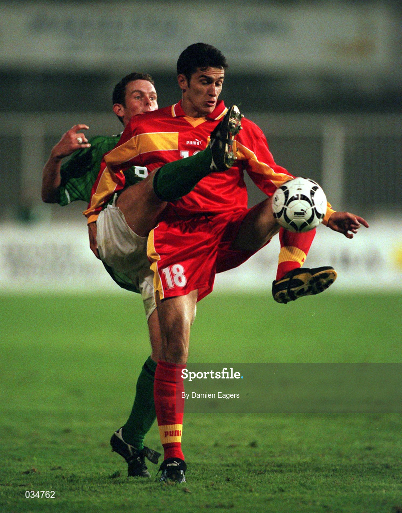 9 October 1999; Mark Kinsella of Republic of Ireland in action against Bekiri Argend of FYR Macedonia during the UEFA European Championships Qualifier match between FYR Macedonia v Republic of Ireland at the City Stadium in Skopje, Macedonia. Photo by David Maher/Sportsfile