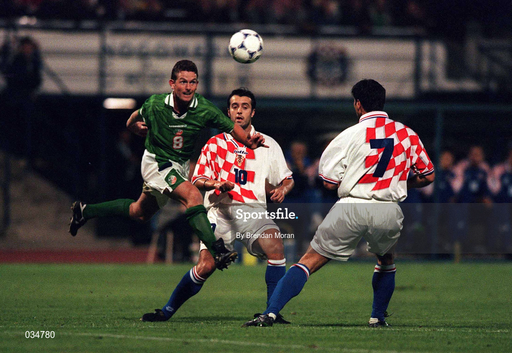 4 September 1999; Mark Kinsella of Republic of Ireland in action against Alosi Asanovic of Croatia during the UEFA European Championships Qualifying Group 8 match between Croatia and Republic of Ireland at Maksimir Stadium in Zagreb, Croatia. Photo by Brendan Moran/Sportsfile