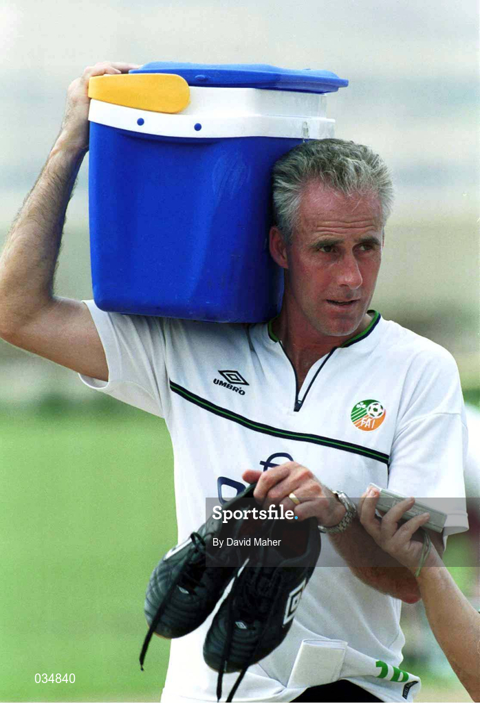 6 September 1999; Manager Mick McCarthy carries a cooler box during a Republic of Ireland training session at Ta'Qali Stadium in Attard, Malta. Photo by David Maher/Sportsfile