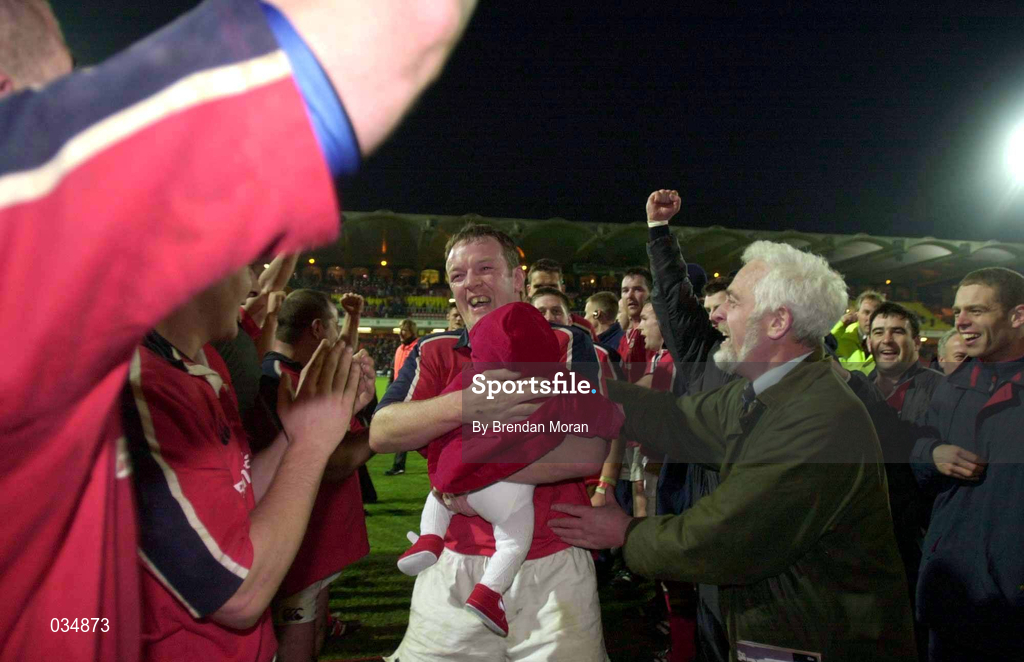 28 November 1999; Munster captain Mick Galwey and his daughter celebrate after the Heineken Cup Pool 4 match at Vicarage Road in Watford, London. Photo by Brendan Moran/Sportsfile