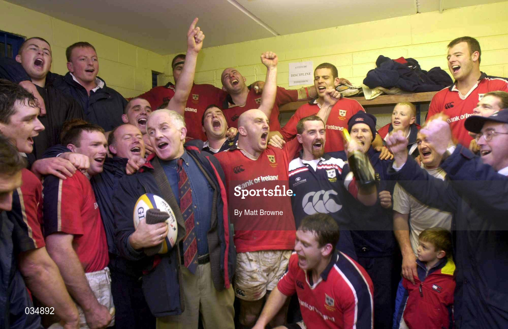 8 January 2000; Munster players and officials celebrate in the dressing room after the Heineken Cup Pool 4 Round 5 match between Munster and Saracens at Thomond Park in Limerick. Photo by Matt Browne/Sportsfile