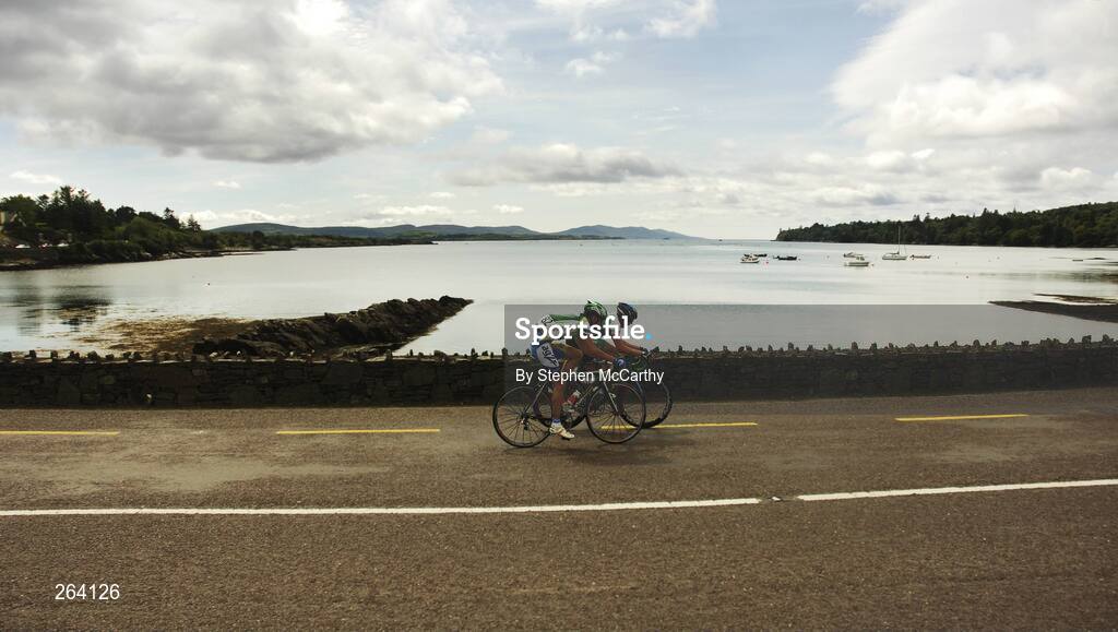 23 August 2007; Philip Deignan, Irish National Team, left, and David O'Loughlin, Navigators Insurance Cycling, pass through Glengarriff, Co. Cork. Tour of Ireland, Stage 2, Clonakilty to Killarney. Picture credit: Stephen McCarthy / SPORTSFILE