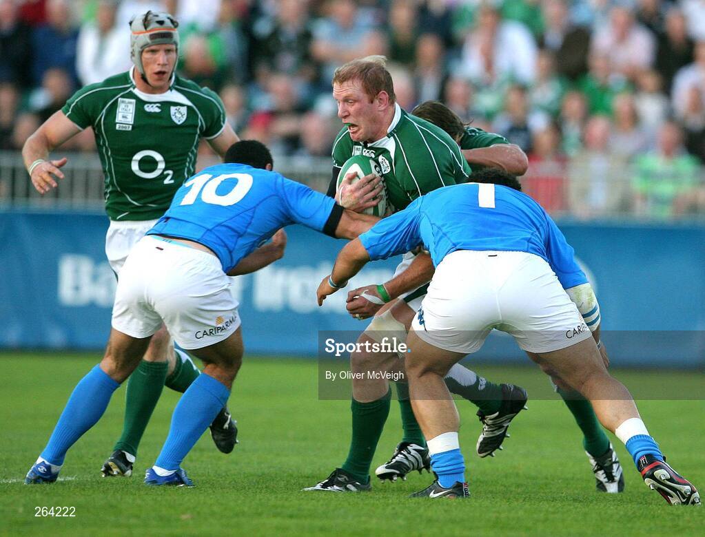24 August 2007; Paul O'Connell, Ireland, is tackled by Roland De Marigny and Sergio Parisse, Italy. Rugby World Cup Warm-Up Game, Ireland v Italy, Ravenhill Park, Belfast, Co. Antrim. Picture credit: Oliver McVeigh / SPORTSFILE