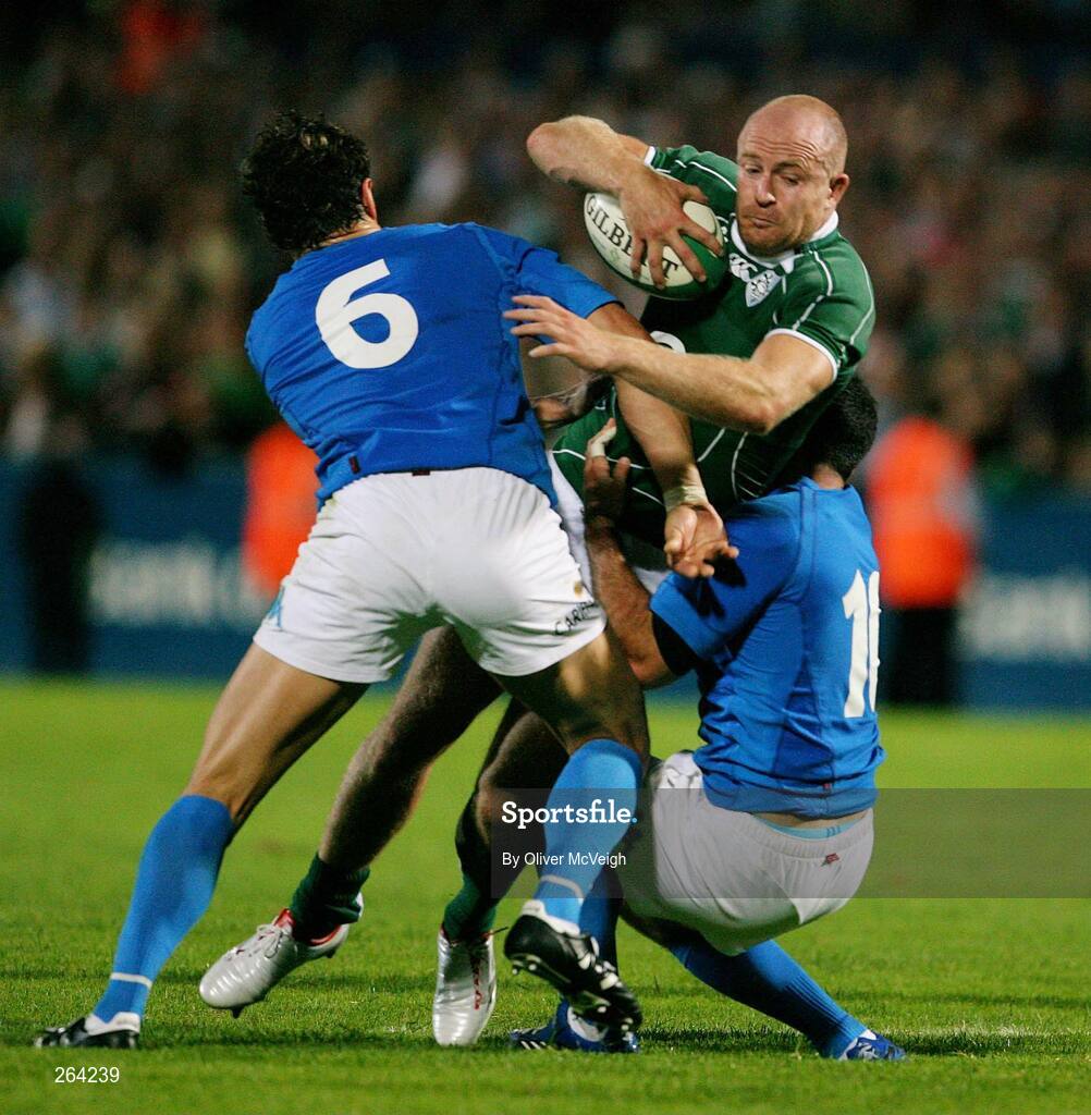 24 August 2007; Denis Hickie, Ireland, is tackled by Roland De Marigny and Alessandro Zanni, Italy. Rugby World Cup Warm-Up Game, Ireland v Italy, Ravenhill Park, Belfast, Co. Antrim. Picture credit: Oliver McVeigh / SPORTSFILE