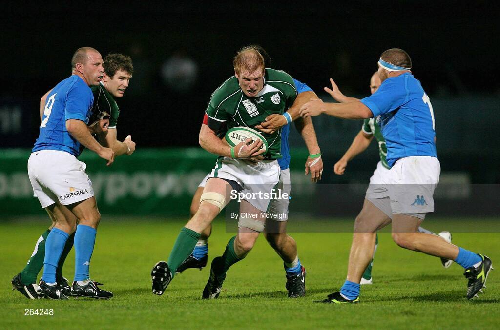24 August 2007; Ireland's Paul O'Connell makes a break. Rugby World Cup Warm-Up Game, Ireland v Italy, Ravenhill Park, Belfast, Co. Antrim. Picture credit: Oliver McVeigh / SPORTSFILE