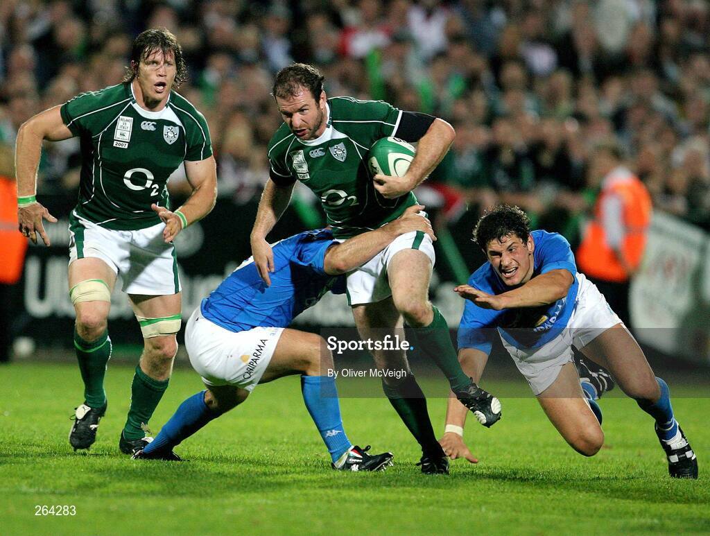 24 August 2007; Geordan Murphy, Ireland, is tackled by Alessandro Troncon, Italy. Rugby World Cup Warm-Up Game, Ireland v Italy, Ravenhill Park, Belfast, Co. Antrim. Picture credit: Oliver McVeigh / SPORTSFILE