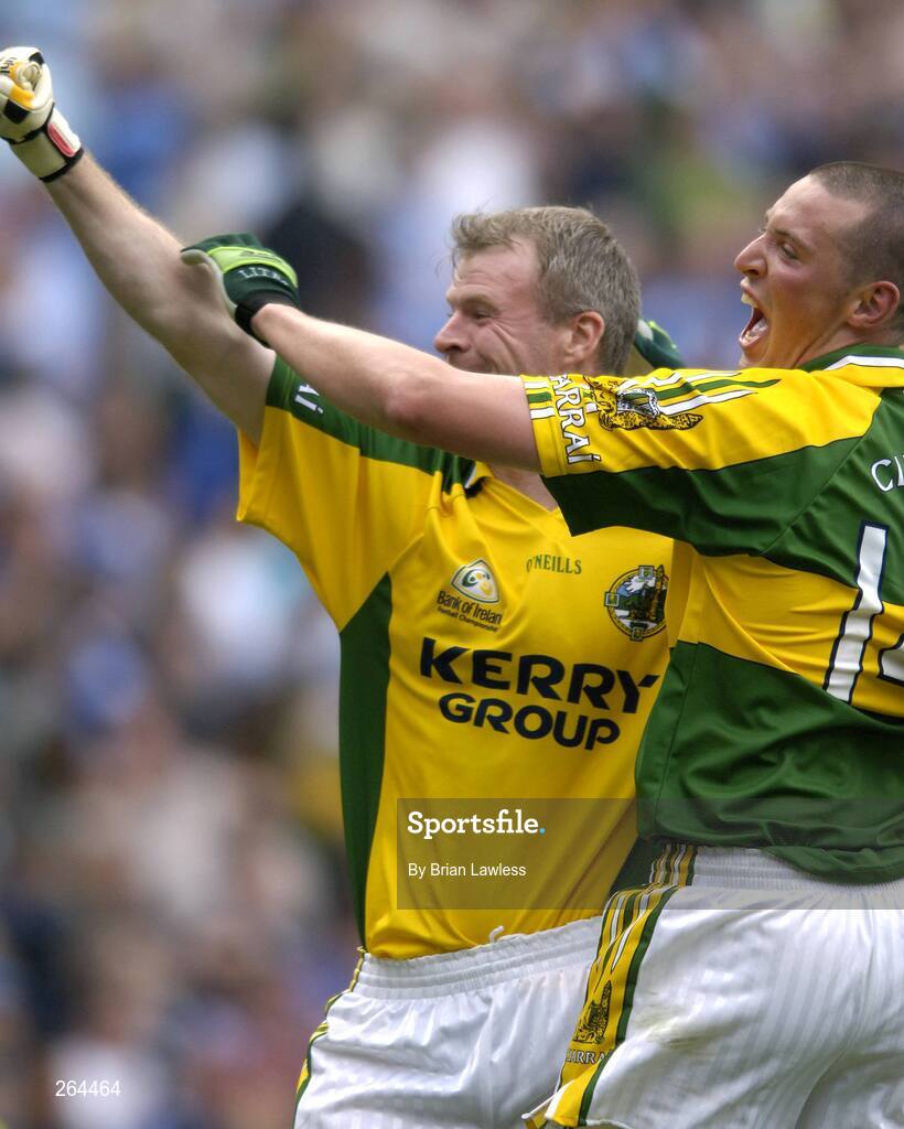 26 August 2007; Kerry goalkeeper Diarmuid Murphy celebrates with team-mate Kieran Donaghy at the final whistle. Bank of Ireland All-Ireland Senior Football Championship Semi Final, Dublin v Kerry, Croke Park, Dublin. Picture credit: Brian Lawless / SPORTSFILE