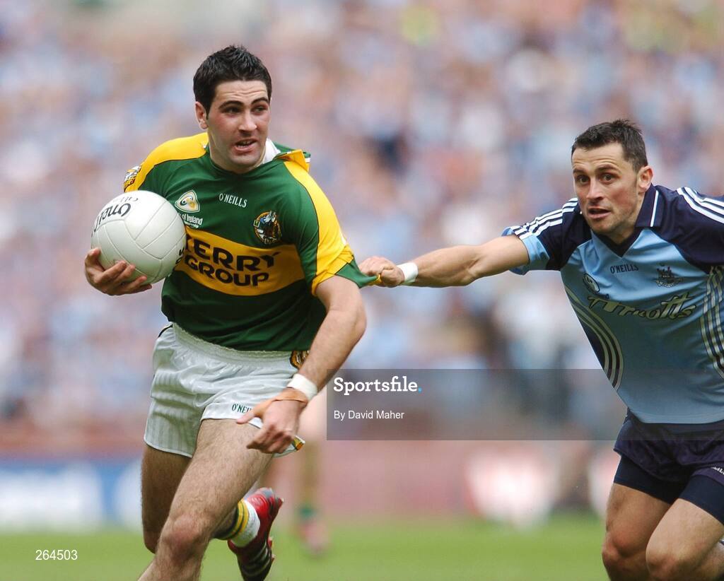 26 August 2007; Bryan Sheehan, Kerry, in action against Alan Brogan, Dublin. Bank of Ireland All-Ireland enior Football Championship Semi Final, Dublin v Kerry, Croke Park, Dublin. Picture credit: David Maher / SPORTSFILE