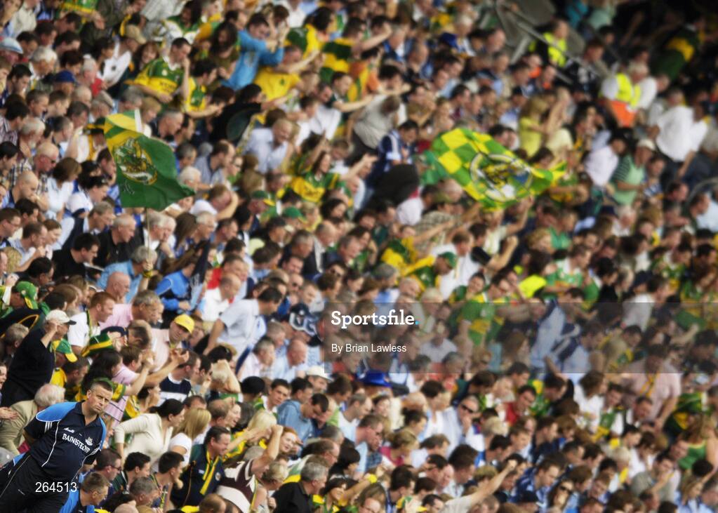 26 August 2007; Dublin manager Paul Caffrey turns from Kerry fans as they celebrate their side's goal. Bank of Ireland All-Ireland Senior Football Championship Semi Final, Dublin v Kerry, Croke Park, Dublin. Picture credit: Brian Lawless / SPORTSFILE