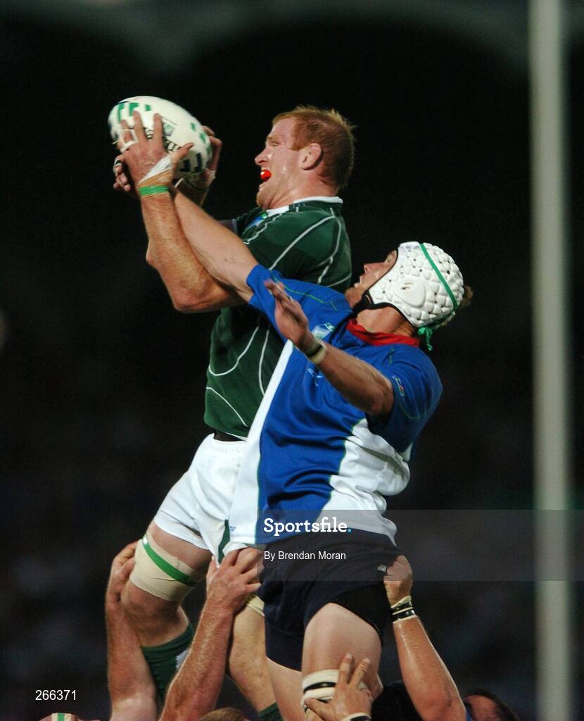 9 September 2007; Paul O'Connell, Ireland, wins a lineout from Nico Esterhuize, Namibia. 2007 Rugby World Cup, Pool D, Ireland v Namibia, Stade Chaban Delmas, Bordeaux, France. Picture credit; Brendan Moran / SPORTSFILE