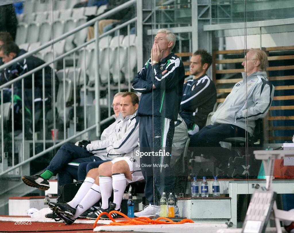 12 September 2007; Northern Ireland manager, Nigel Worthington, watches Iceland score their second and winning goal in the final minutes. 2008 European Championship Qualifier, Iceland v Northern Ireland, Laugardalsvollur Stadium, Reykjavik, Iceland. Picture credit; Oliver McVeigh / SPORTSFILE