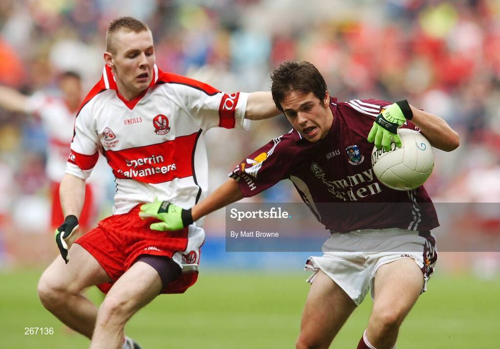 16 September 2007; Jonathan Ryan, Galway, in action against Declan Bell, Derry. ESB All-Ireland Minior Football Championship Final, Galway v Derry, Croke Park, Dublin. Picture credit; Matt Browne / SPORTSFILE