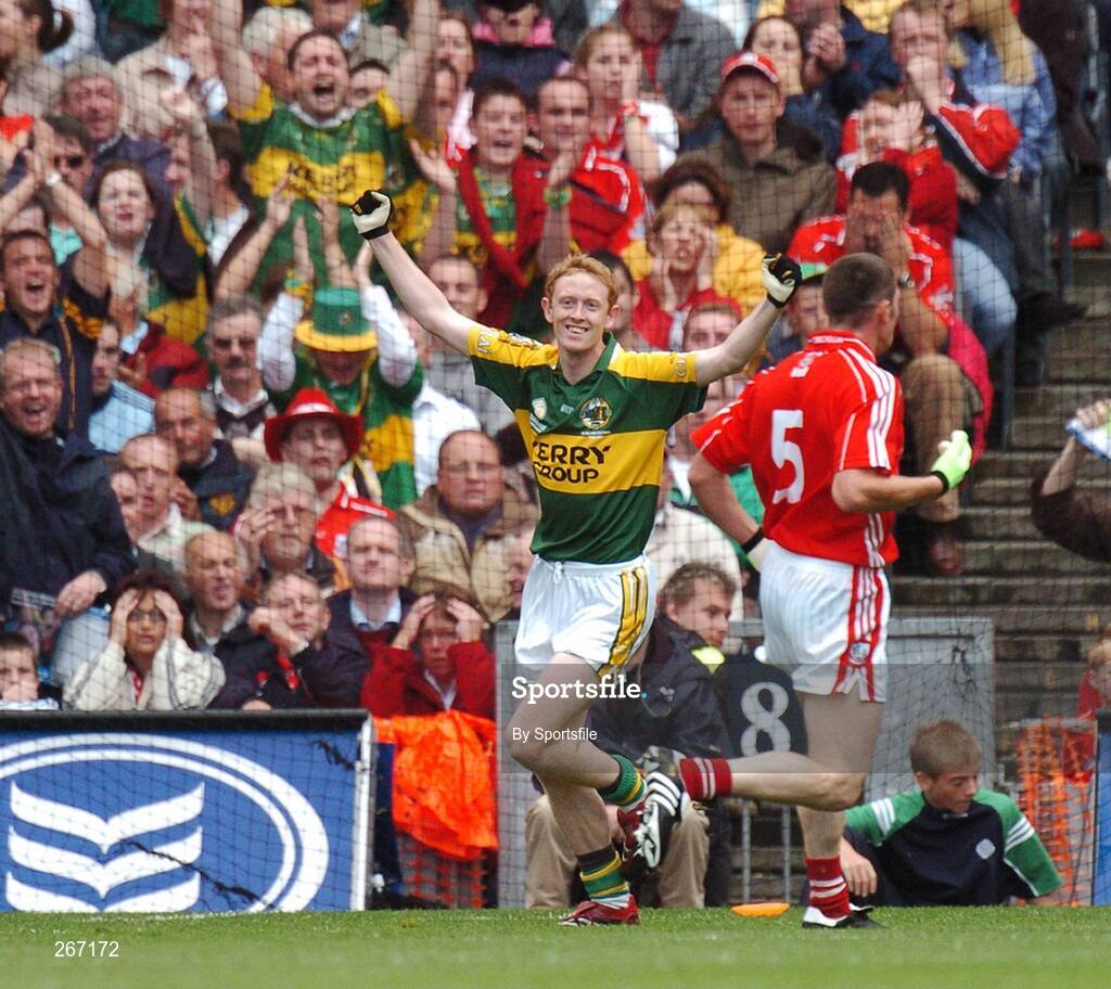 16 September 2007; Colm Cooper, Kerry, celebrates after scoring his first goal. Bank of Ireland All-Ireland Senior Football Championship Final, Kerry v Cork, Croke Park, Dublin. Picture credit; Paul Mohan / SPORTSFILE
