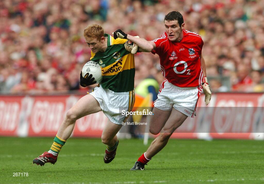 16 September 2007; Colm Cooper, Kerry, is tackled by Graham Canty, Cork. Bank of Ireland All-Ireland Senior Football Championship Final, Kerry v Cork, Croke Park, Dublin. Picture credit; Matt Browne / SPORTSFILE