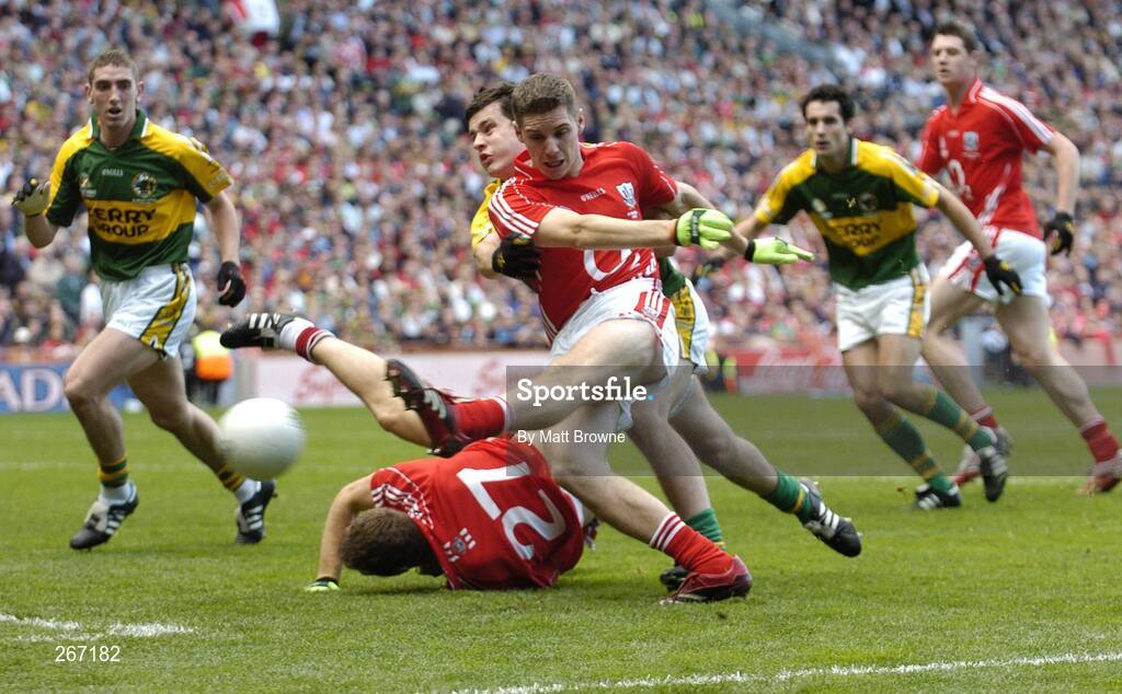 16 September 2007; Daniel Goulding, Cork, scores his goal against Kerry despite the tackle of Padraig Reidy. Bank of Ireland All-Ireland Senior Football Championship Final, Kerry v Cork, Croke Park, Dublin. Picture credit; Matt Browne / SPORTSFILE