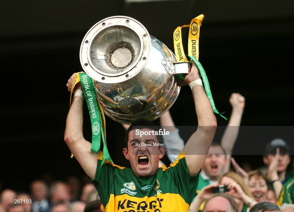 16 September 2007; Aidan O'Mahony, Kerry, celebrates with the Sam Maguire. Bank of Ireland All-Ireland Senior Football Championship Final, Kerry v Cork, Croke Park, Dublin. Picture credit; David Maher / SPORTSFILE