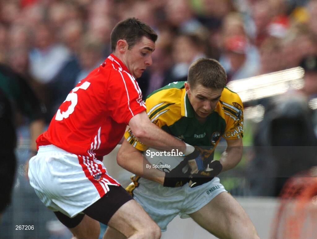 16 September 2007; Marc O' Se, Kerry, in action against Donncha O'Connor, Cork. Bank of Ireland All-Ireland Senior Football Championship Final, Kerry v Cork, Croke Park, Dublin. Picture credit; Paul Mohan / SPORTSFILE
