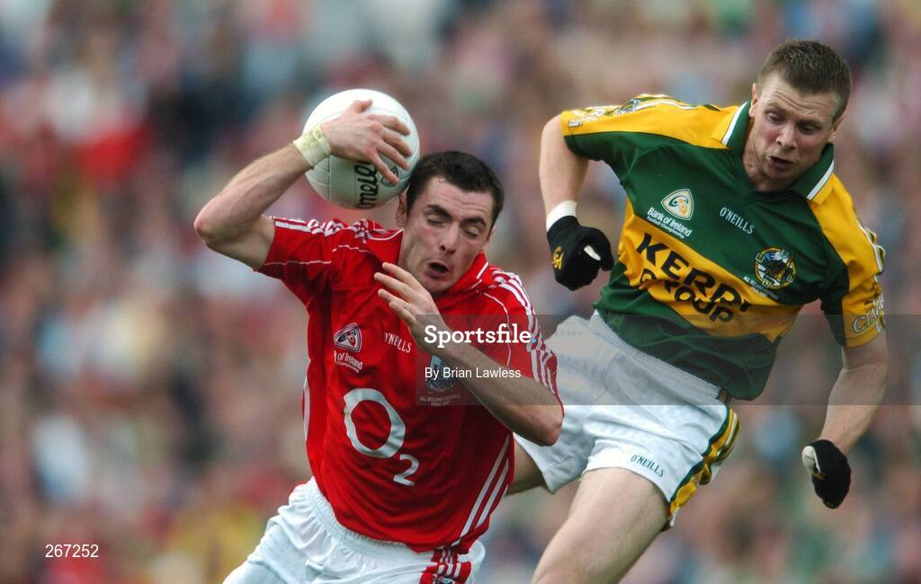 16 September 2007; Donncha O'Connor, Cork, in action against Tomas O Se, Kerry. Bank of Ireland All-Ireland Senior Football Championship Final, Kerry v Cork, Croke Park, Dublin. Picture credit; Brian Lawless / SPORTSFILE