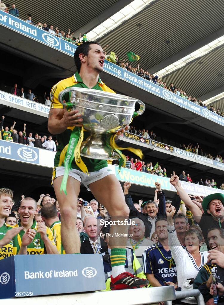 16 September 2007; Kerry wing-forward Paul Galvin lifts the Sam Maguire Cup. Bank of Ireland All-Ireland Senior Football Championship Final, Kerry v Cork, Croke Park, Dublin. Picture credit; Ray McManus / SPORTSFILE