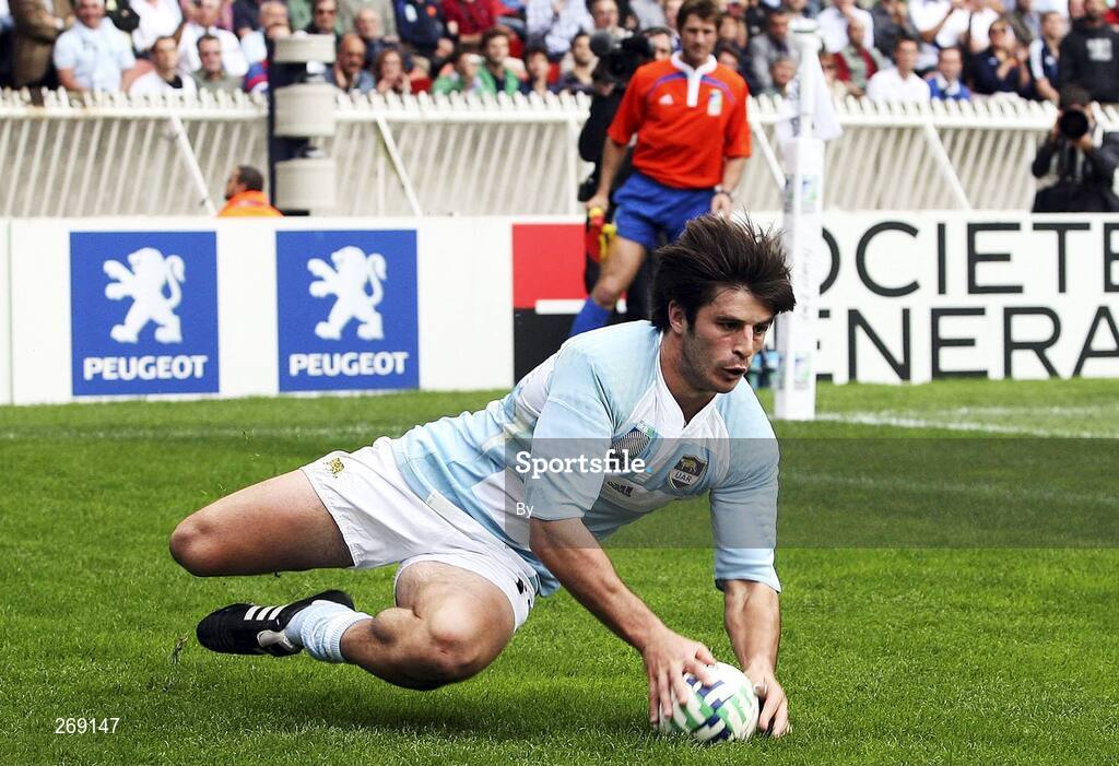 30 September 2007; Lucas Borges of Argentina scores a try. 2007 Rugby World Cup, Pool D, Ireland v Argentina, The Parc des Princes, Paris, France. Picture credit; SPORTSFILE