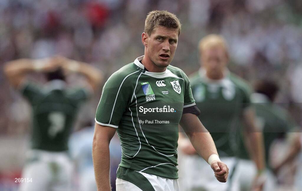 30 September 2007; Ireland's Ronan O'Gara in the opening minutes of the game. 2007 Rugby World Cup, Pool D, Ireland v Argentina, The Parc des Princes, Paris, France. Picture credit; Paul Thomas / SPORTSFILE