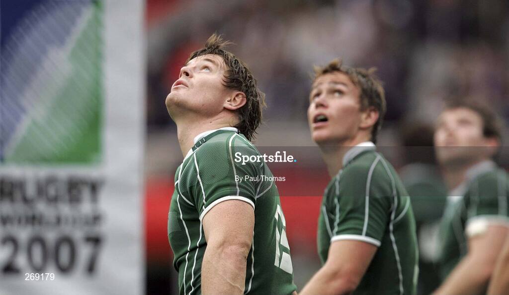 30 September 2007; Ireland's, from left, Brian O'Driscoll, Eoin Reddan and Denis Hickie watch Felipe Contepomi's conversion go over. 2007 Rugby World Cup, Pool D, Ireland v Argentina, The Parc des Princes, Paris, France. Picture credit; Paul Thomas / SPORTSFILE