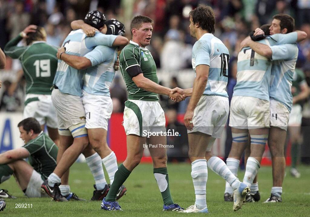 30 September 2007; Ronan O'Gara, Ireland, shakes the hand of his opposite number Juan Martin Hernandez at the final whistle. 2007 Rugby World Cup, Pool D, Ireland v Argentina, The Parc des Princes, Paris, France. Picture credit; Paul Thomas / SPORTSFILE