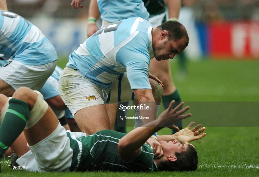 30 September 2007; Donncha O'Callaghan, Ireland, is held down by Gonzalo Longo Elia, Argentina. 2007 Rugby World Cup, Pool D, Ireland v Argentina, Parc des Princes, Paris, France. Picture credit; Brendan Moran / SPORTSFILE