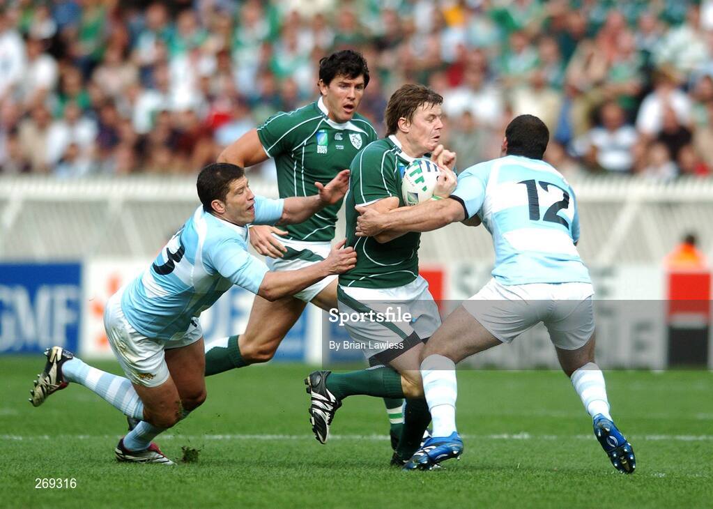 30 September 2007; Brian O'Driscoll, Ireland, is tackled by Manuel Contepomi, left, and Felipe Contepomi, Argentina. 2007 Rugby World Cup, Pool D, Ireland v Argentina, Parc des Princes, Paris, France. Picture credit; Brian Lawless / SPORTSFILE