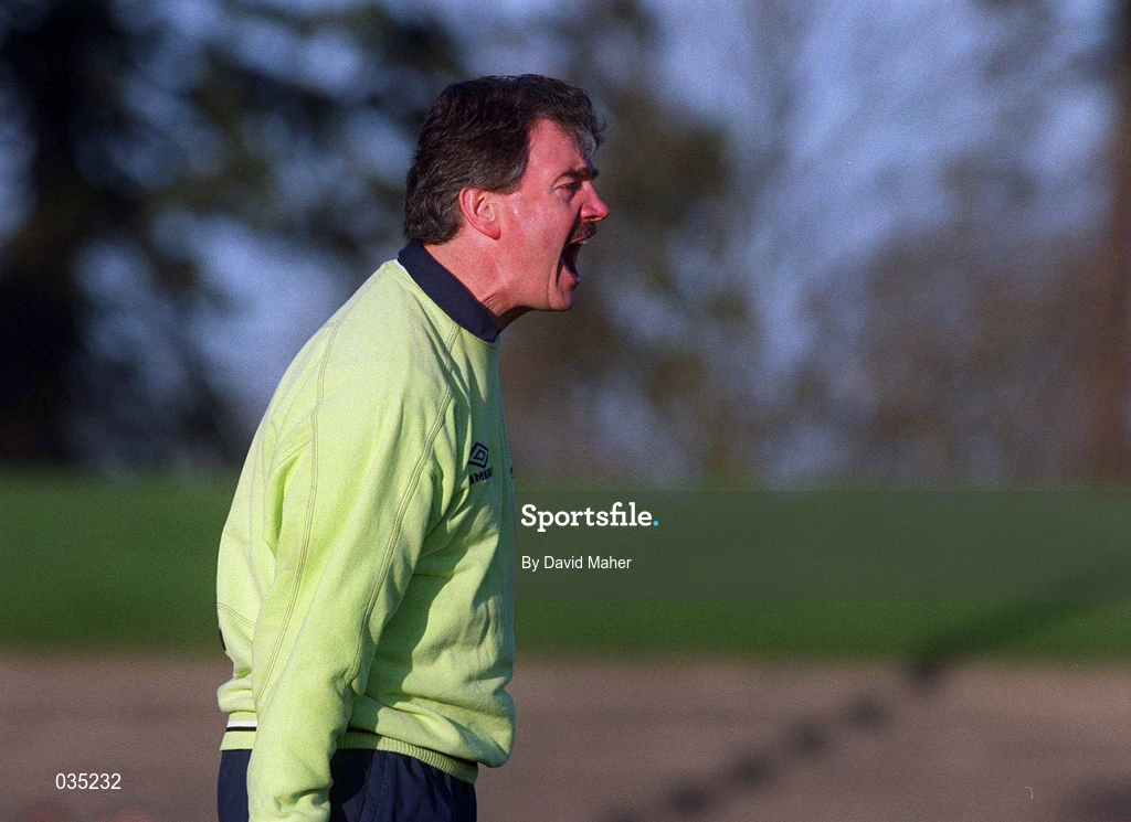13 February 2000; Shamrock Rovers manager Damien Richardson during the Eircom League Premier Division match between Shamrock Rovers and Finn Harps at Morton Stadium in Dublin. Photo by David Maher/Sportsfile