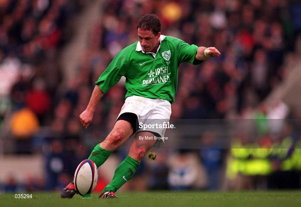 5 February 2000; David Humphreys of Ireland during the Lloyds TSB 6 Nations match between England and Ireland at Twickenham Stadium in London, England. Photo by Brendan Moran/Sportsfile