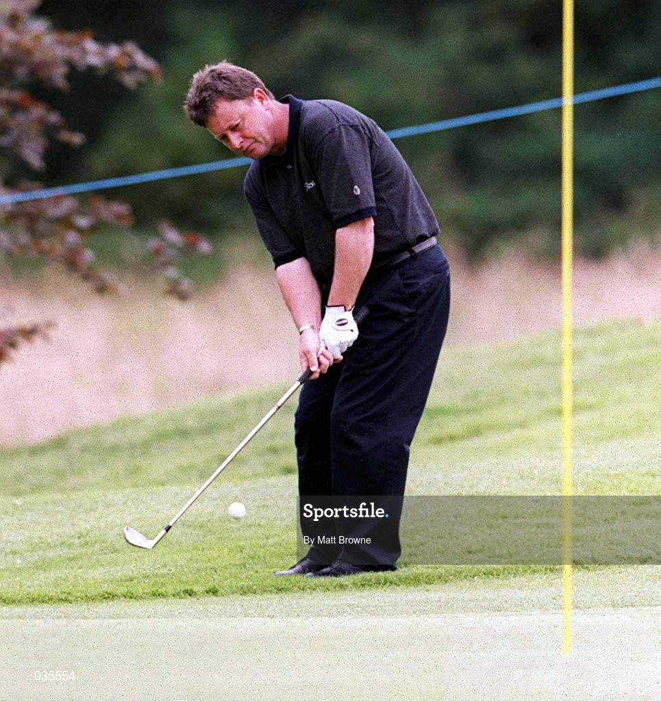 31 July 1999; Ian Woosnam chips onto the 4th green during day two of the Smurfit European Open at the K-Club in Straffan, Kildare. Photo by Matt Browne/Sportsfile