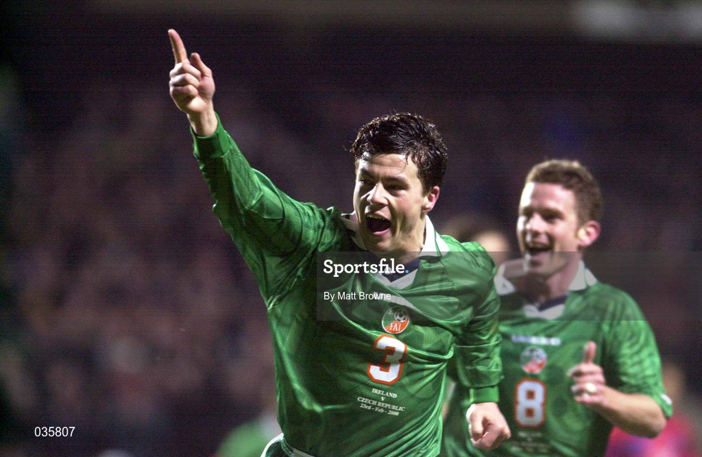 23 February 2000; Ian Harte of Republic of Ireland celebrates after Robbie Keane had scored their winning goal  during the International Friendly match between Republic of Ireland and Czech Republic at Lansdowne Road in Dublin. Photo by Matt Browne/Sportsfile