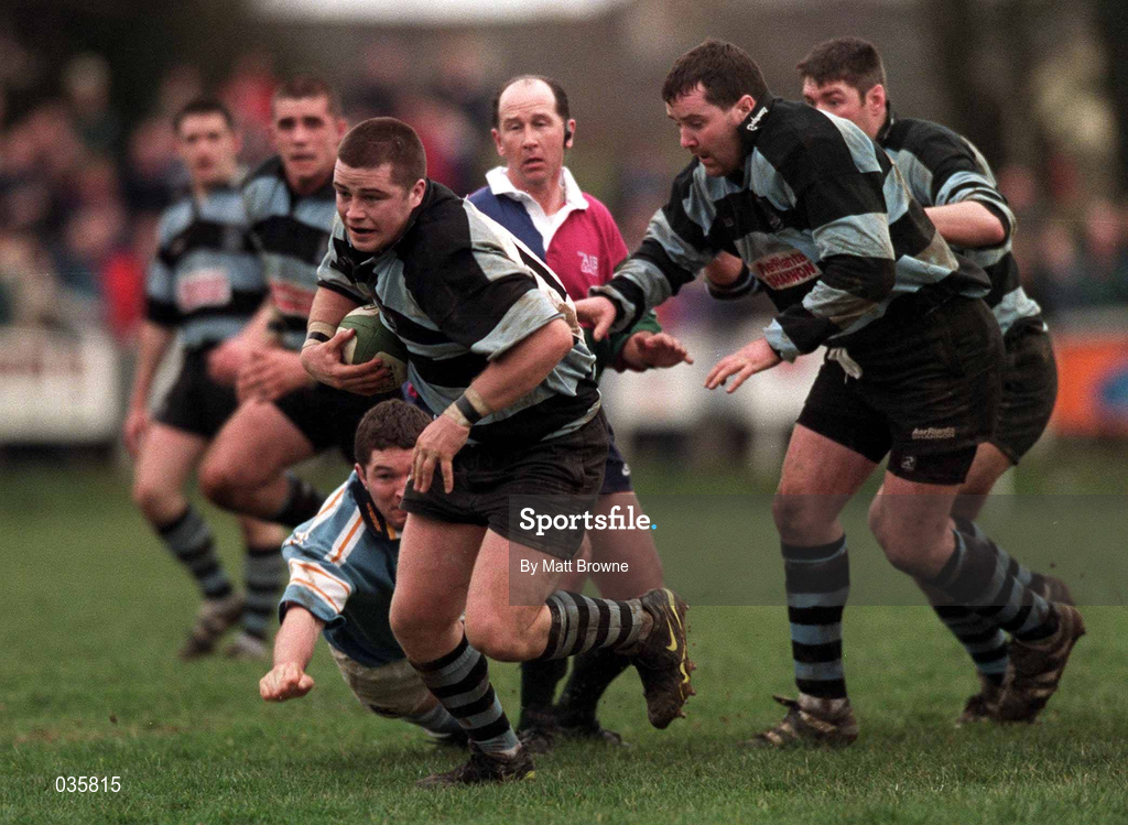 13 February 2000; Marcus Horan of Shannon breaks through the Garryowen defence supported by team-mate Anthony Foley, right, during the AIB All-Ireland League Division 1 match between Garryowen and Shannon at Dooradoyle in Limerick. Photo by Matt Browne/Sportsfile