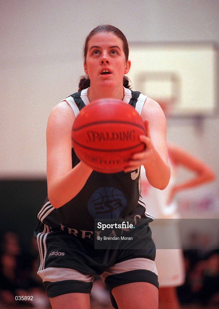 11 February 2000; Michelle Fahy of Ireland  during the Junior Women's International Friendly match between Ireland and England Skibbereen in Cork. Photo by Brendan Moran/Sportsfile